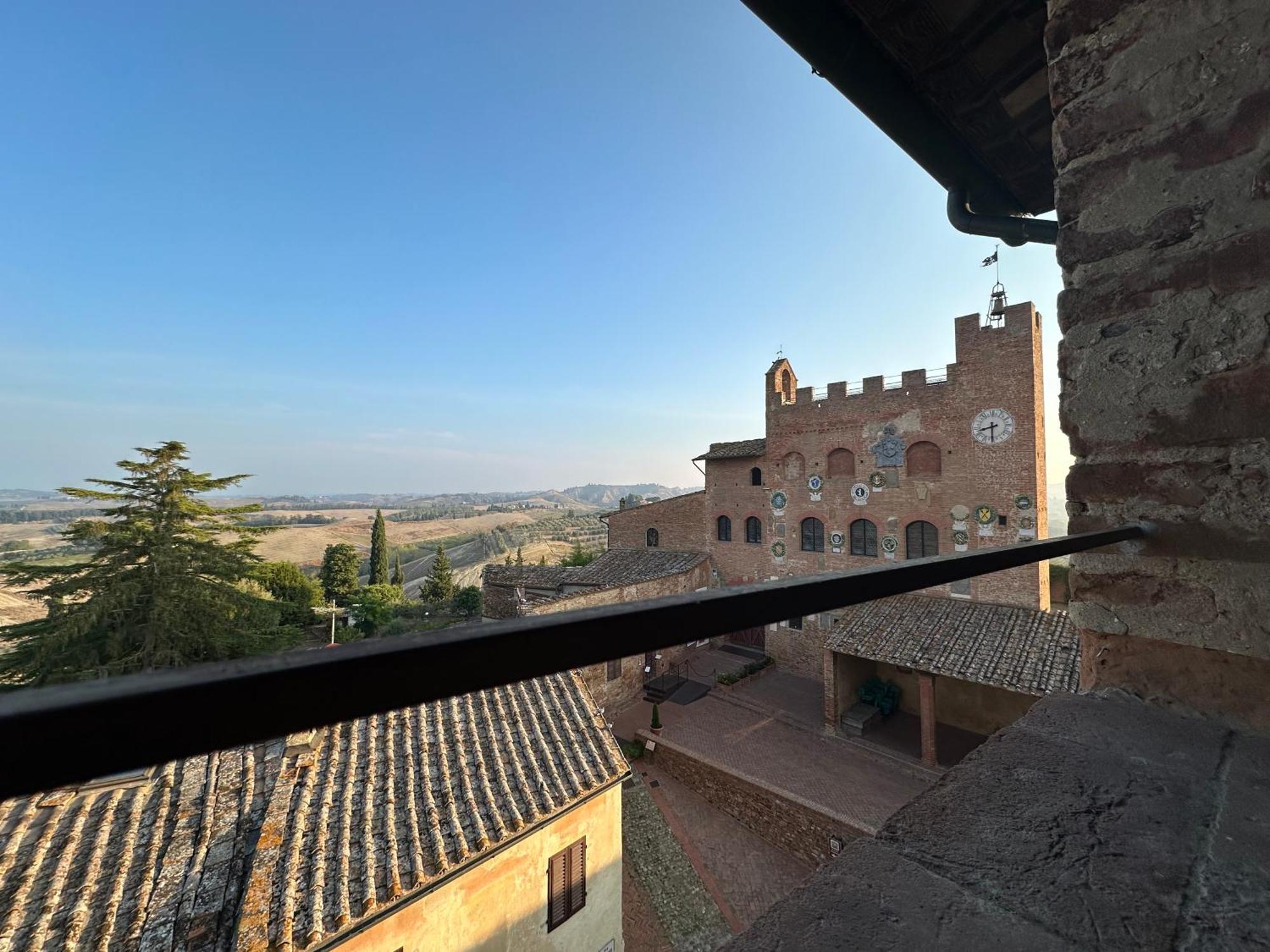 Antica Torre Del Borgo Bed & Breakfast Certaldo Exterior photo